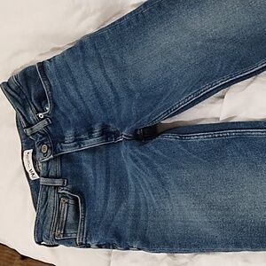 Zara jeans US 6 but runs small